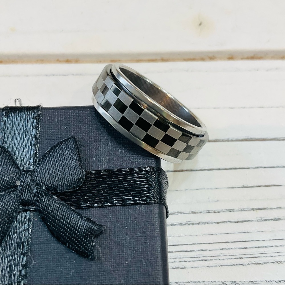 Unisex Silver & Black Tone Stainless Steel Fidget Spinner Ring